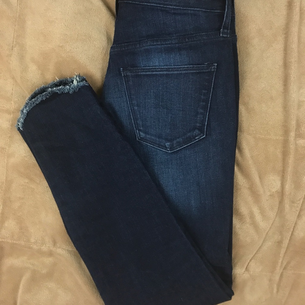 Universal Thread High Rise Skinny Crop Raw Hem